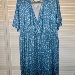 Blue Floral V-Neck Midi Dress with Elastic Waist